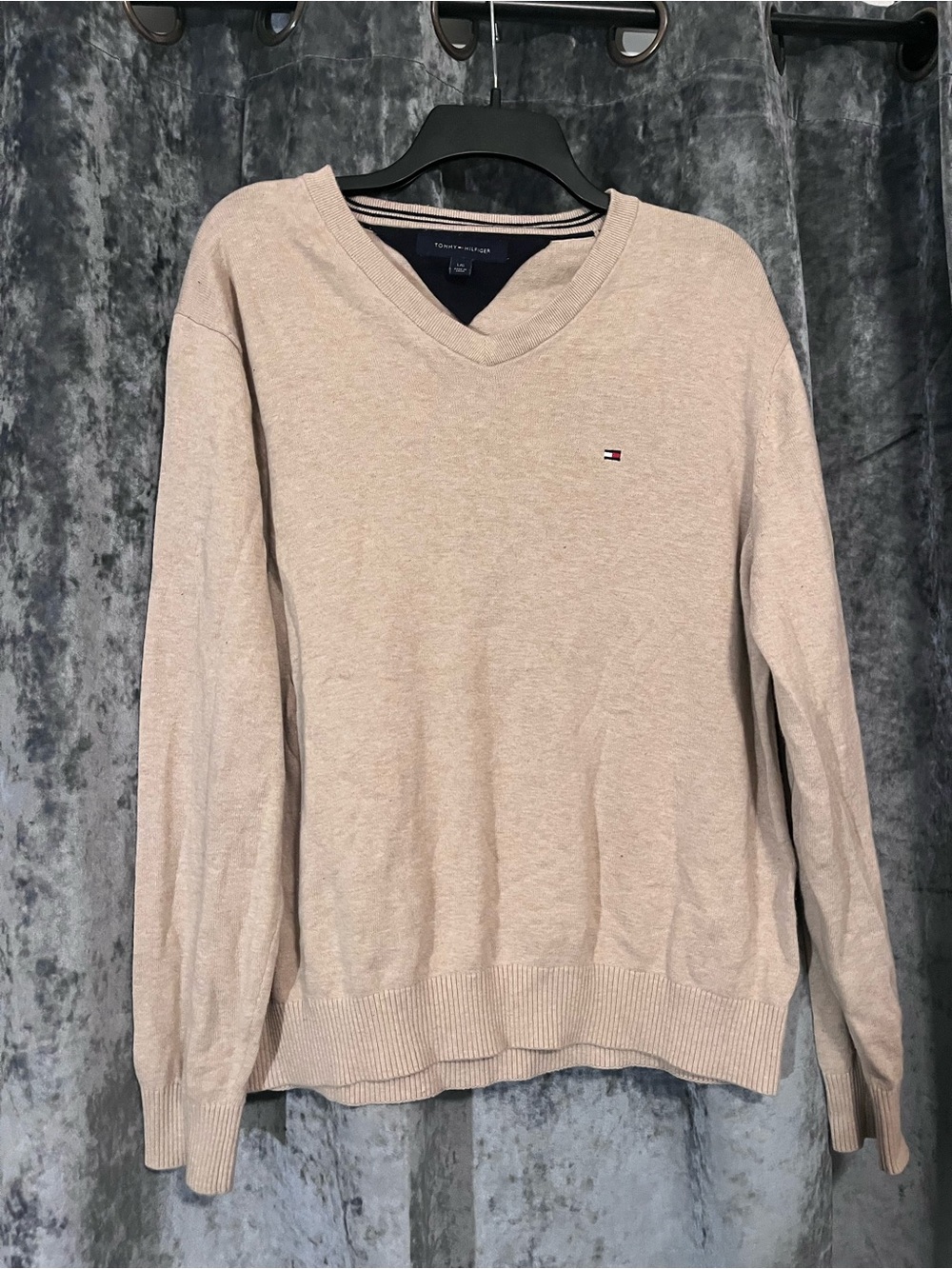 Tommy Hilfiger Men's Light Beige V-Neck Sweater